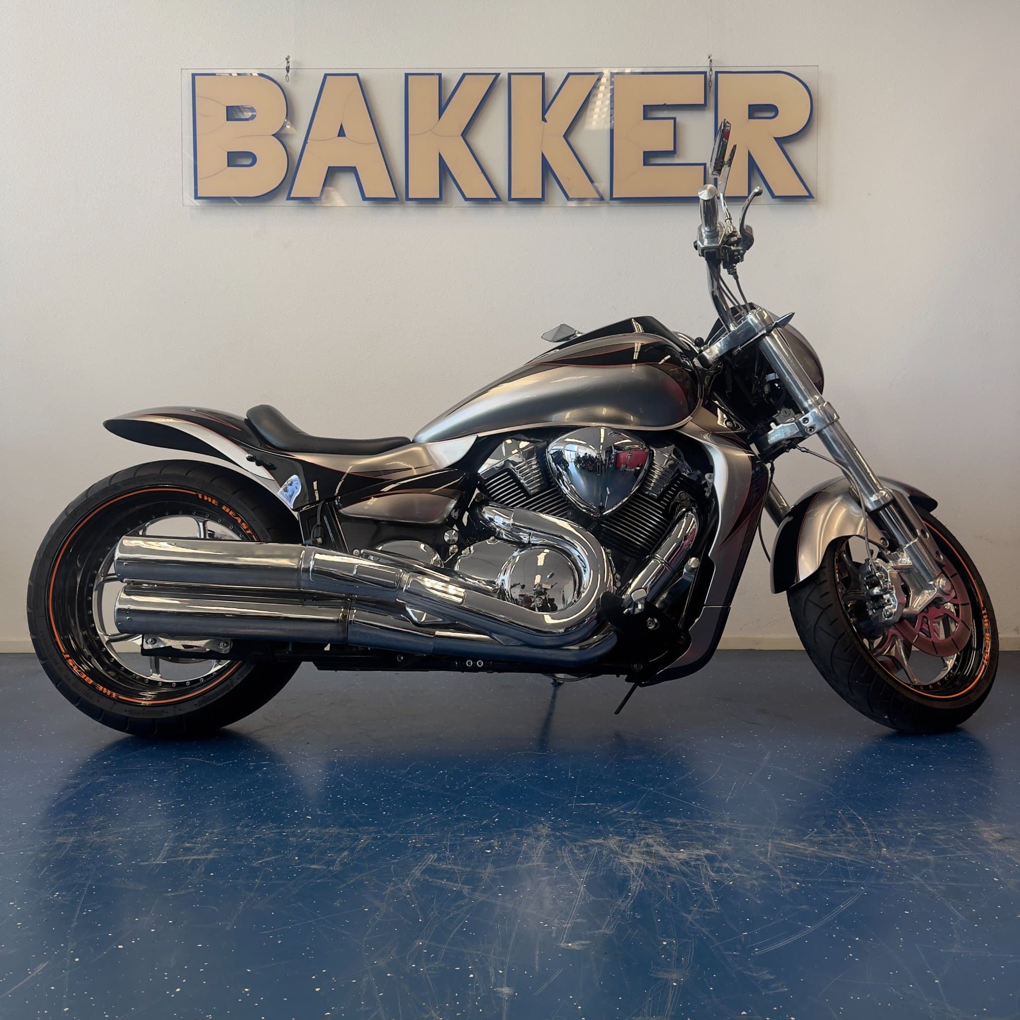 Suzuki VZR1800 Intruder